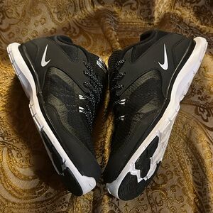 NIKE TRAINING FLEX TR5 Women’s Black Athletic Shoes